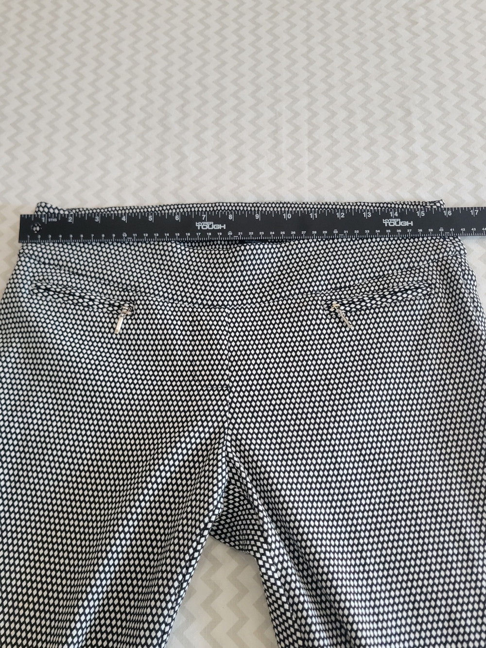 SOHO Apparel Black White Geometric Print Stretch Dress Pants Medium
